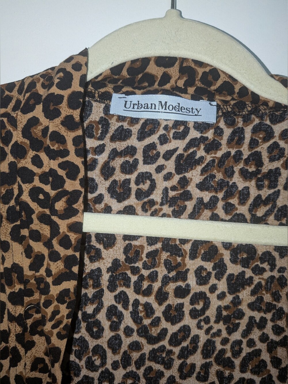 Urban Modesty Leopard Set - Picture 2 of 4